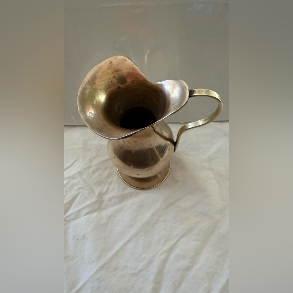 Vintage gold brass Pitcher - Picture 5 of 12